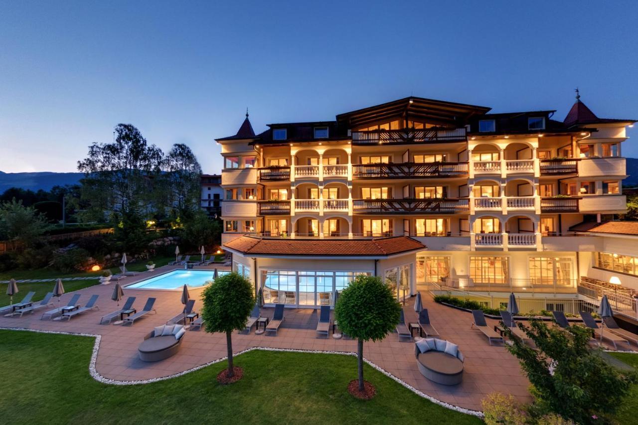 Majestic - Unique Spa Resort Brunico Exterior photo