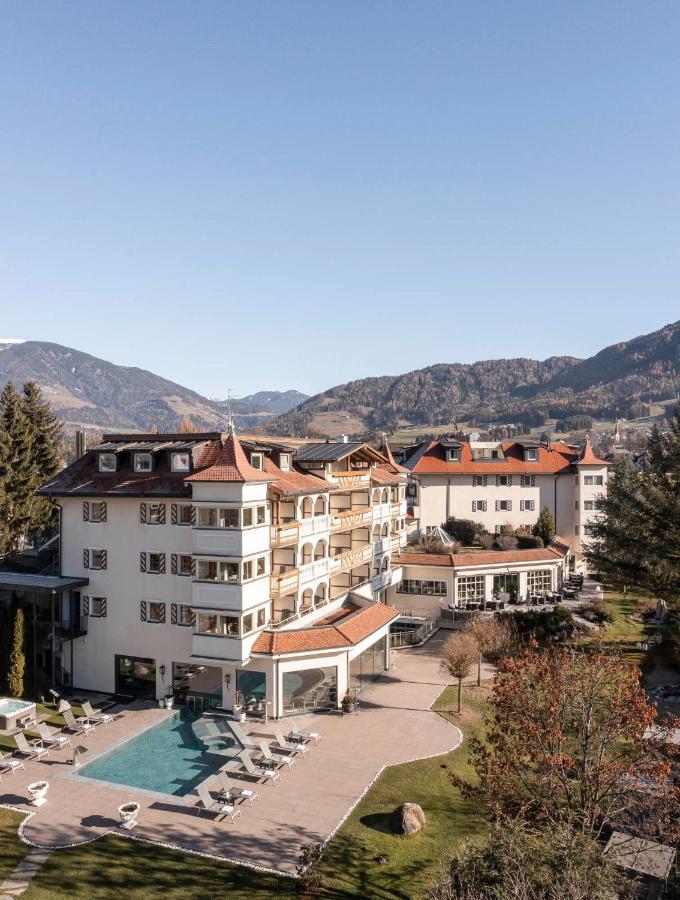 Majestic - Unique Spa Resort Brunico Exterior photo